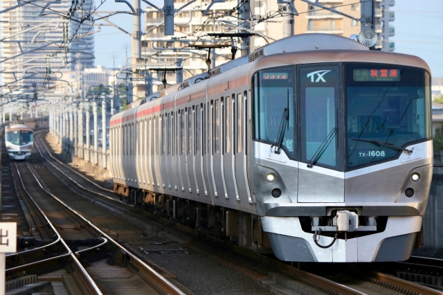 つくばエクスプレス秋葉原行の車両